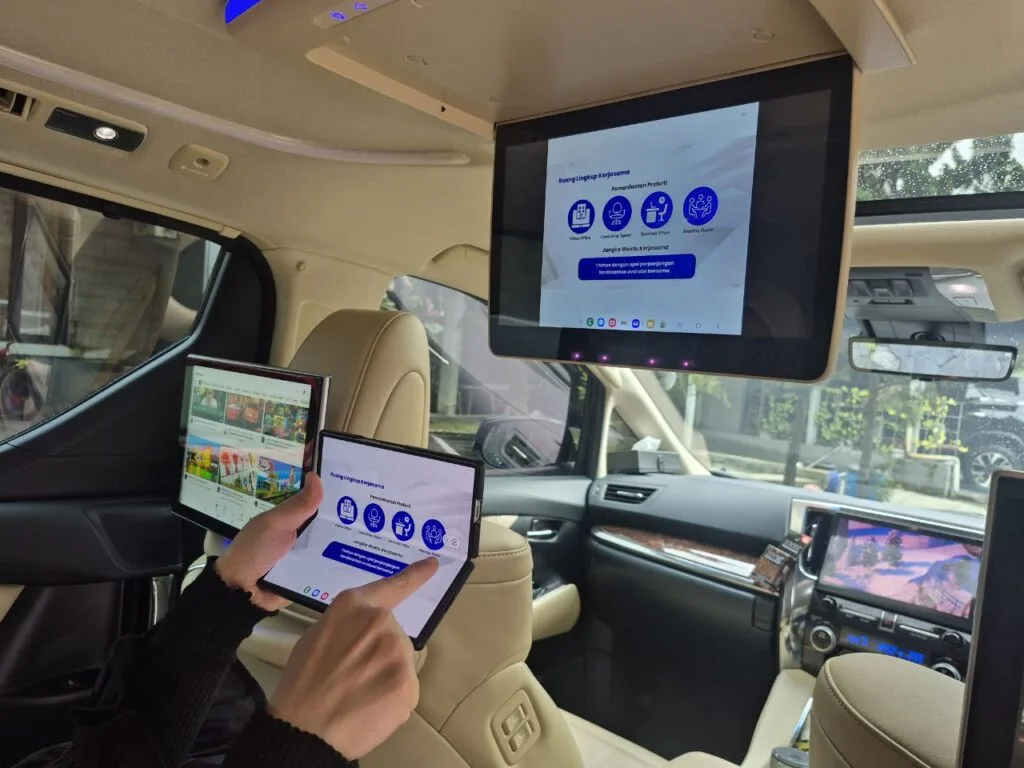 Wireless presentation di dalam kabin Alphard